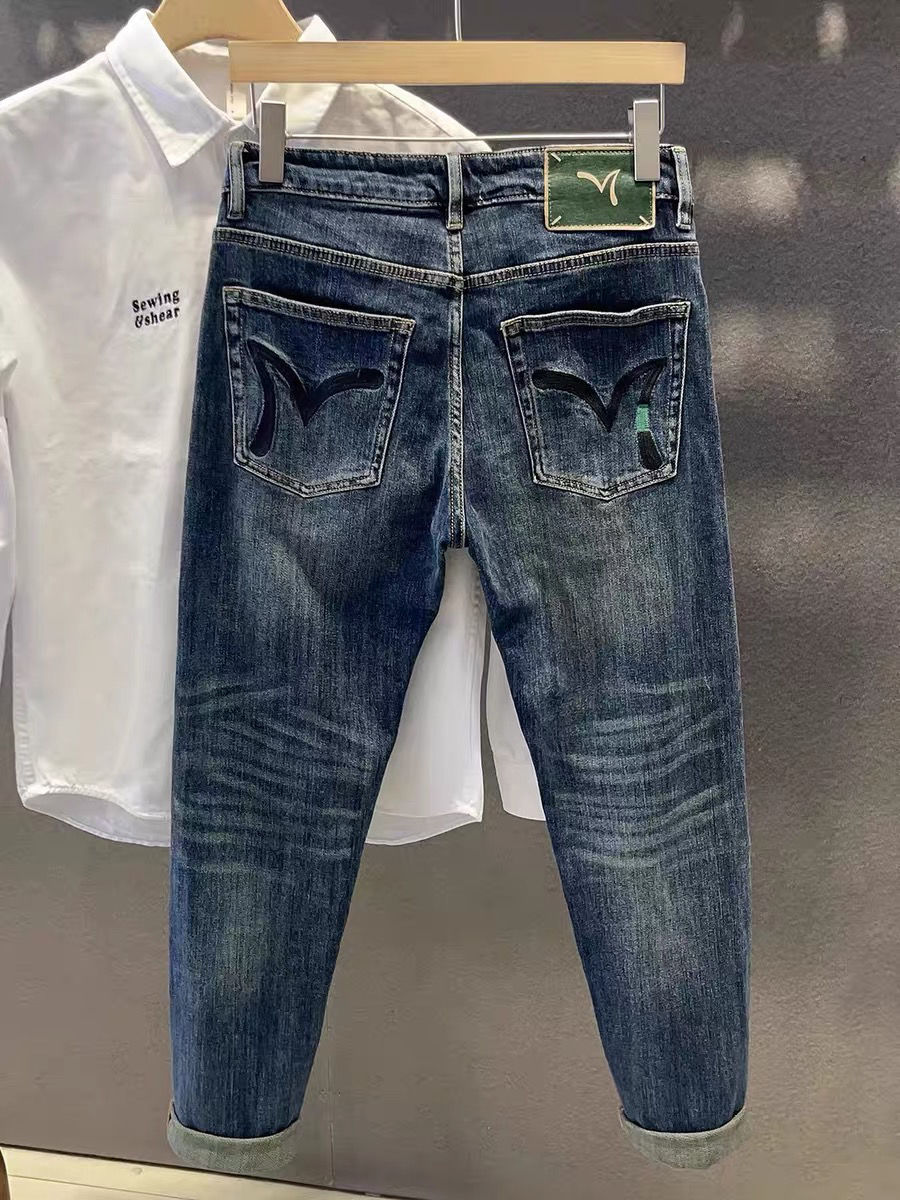 Мужская одежда, джинсы в стиле – обзор и цена Summer Clothing Trends 2025